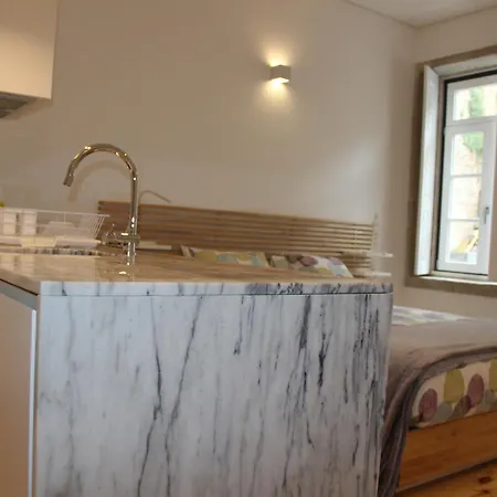 Flower 45 @ Rua Flores Oporto