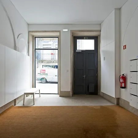 Flower 45 @ Rua Flores Oporto