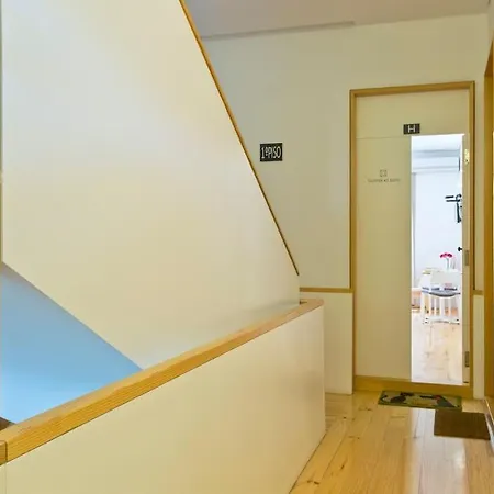 Apartamento Flower 45 @ Rua Flores Oporto